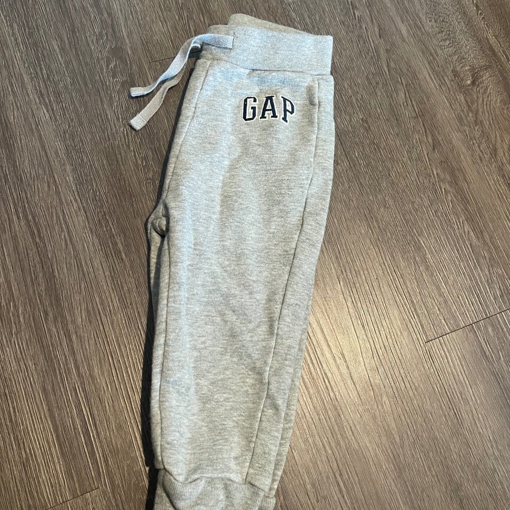 Gap Joggers Size 18-24M